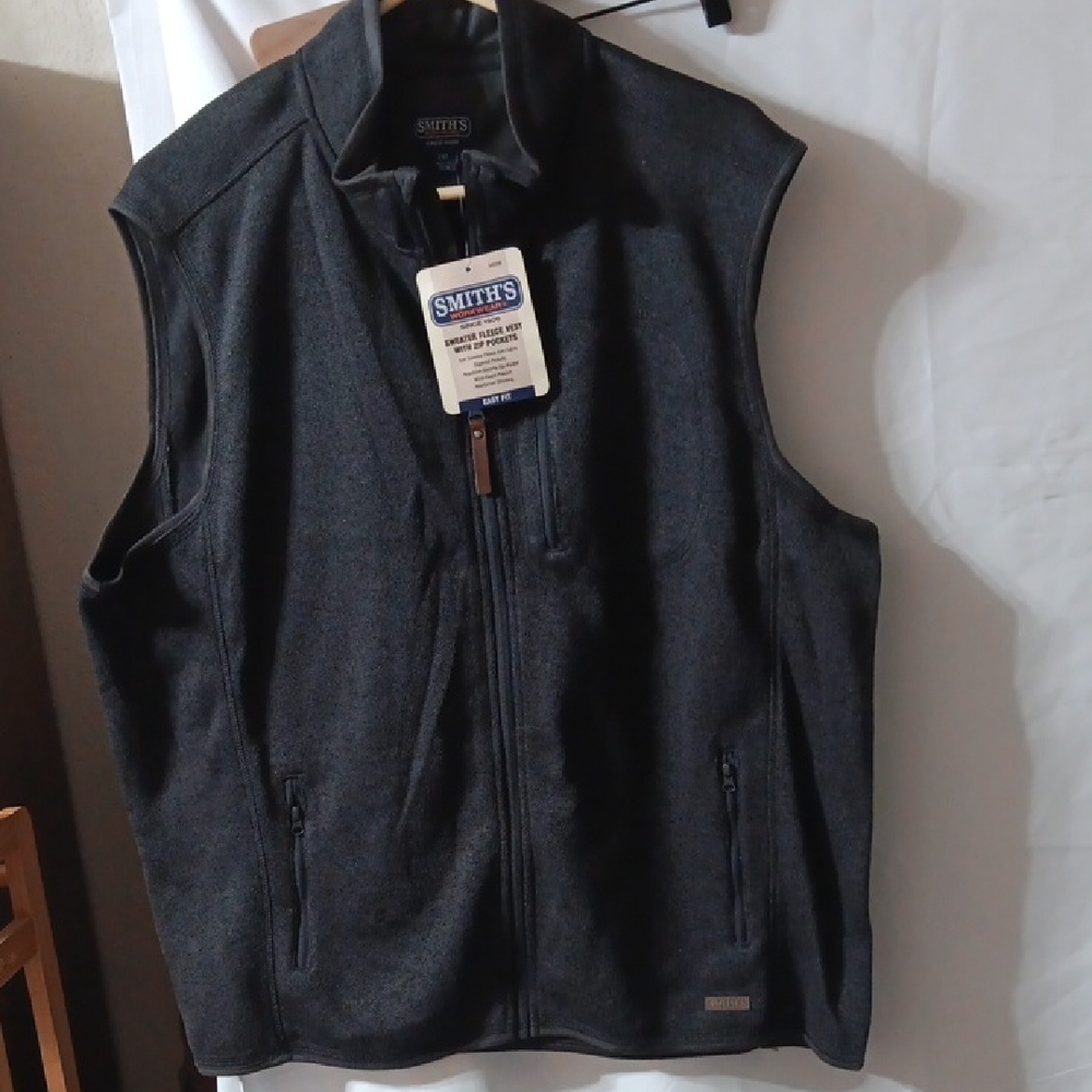 SMITH Men's Charcoal Gray Vest